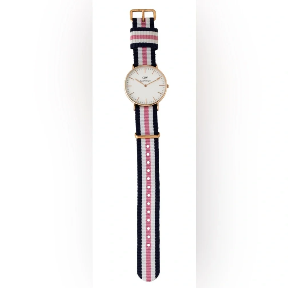 Daniel Wellington Rosewater Watch - Picture 2 of 4